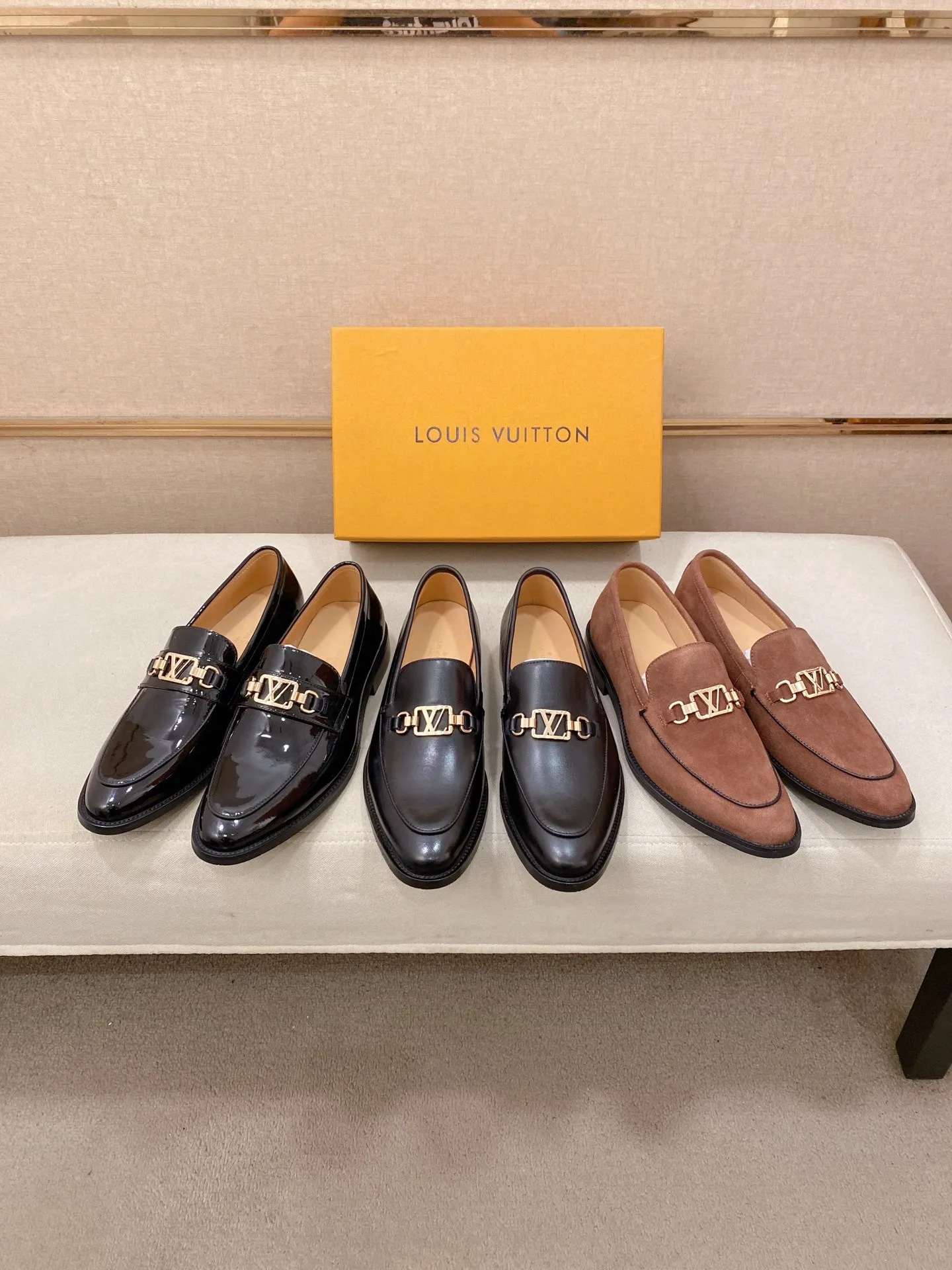 Men's men's shoes 💰 520💰⚡️New models on the market⚡️ Louis Vuitton (Louis Vuitton/LV) casual, business formal wear! Made with pure Italian craftsmanship, the upper is made of first-layer cowhide, which is full of texture! The lining is cowhide and the original rubber leather shoe outsole. The style is atmospheric and comfortable! Positive code 38-44